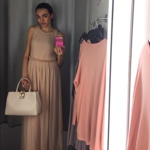 Meet your Posher, Elise